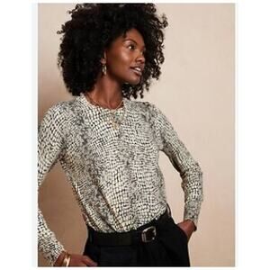 Banana Republic Factory Snake Print Sweater 100% Cotton Size Small